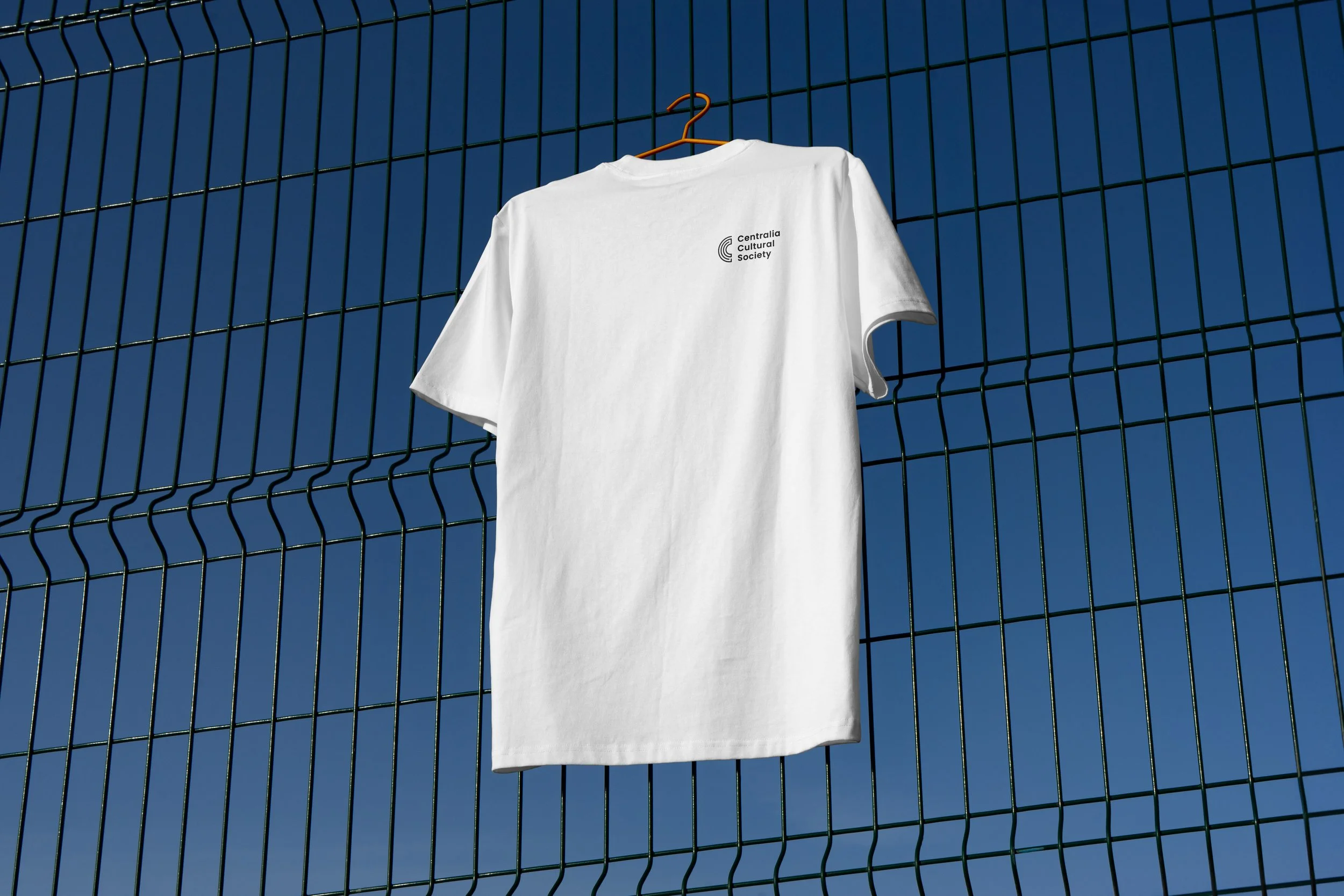 【BELLIALEU】Ribbon logo half tee White Groundbreaking T-Shirt — Centralia Cultural Society